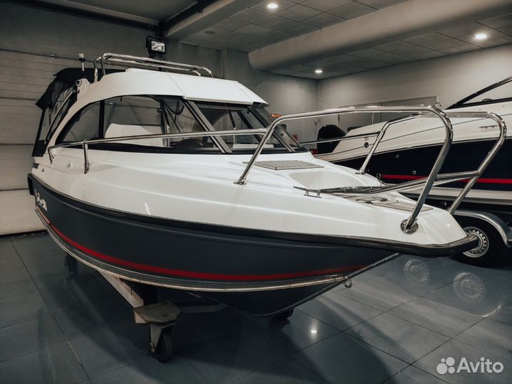 Катер с хардтопом BossForr 580 HT