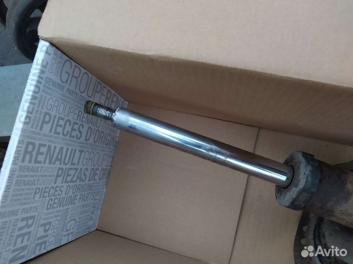 Амортизаторы передние на Рено Меган 2,оригинал