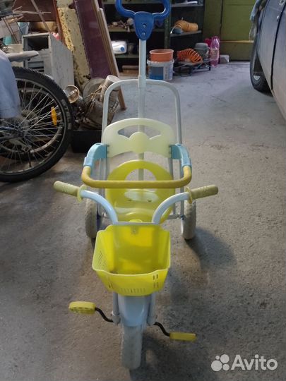 Детский велосипед с родительской ручкой