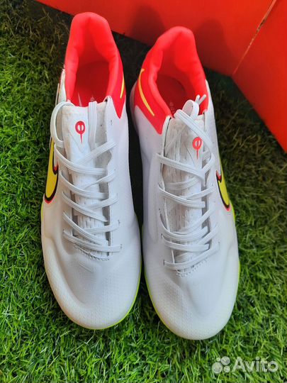 Сороконожки Nike React Tiempo Legend 9