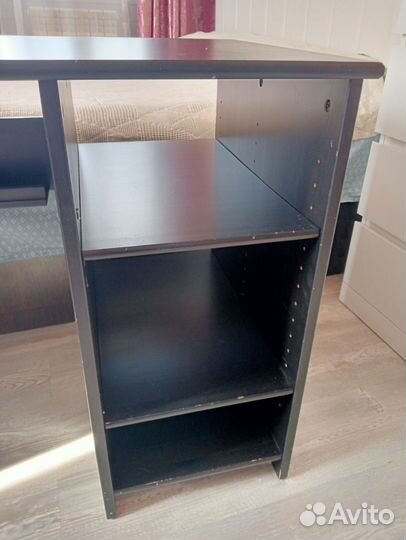 Письменный стол IKEA