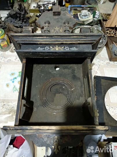 Старинные корпуса от часов ходиков