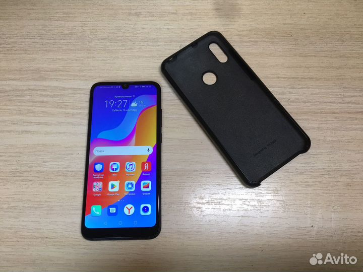 Телефон Honor 8A 32GB рабочий