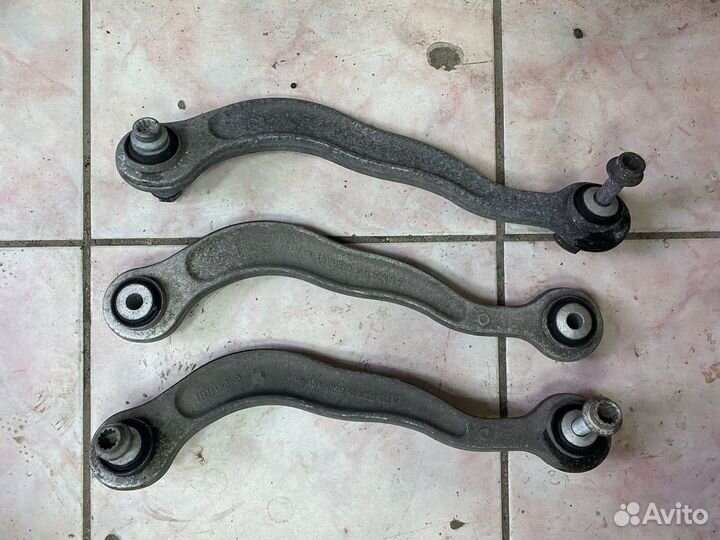 Рычаг задний верхний левый Mercedes W222