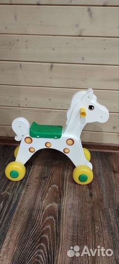 Детская лошадка-каталка