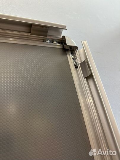 Рекламная рамка rehau