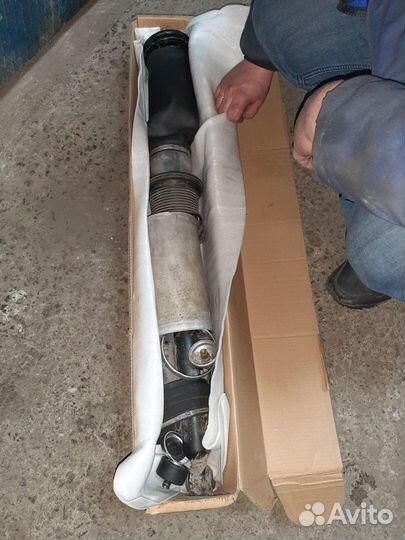 Стоика передняя пневматическая