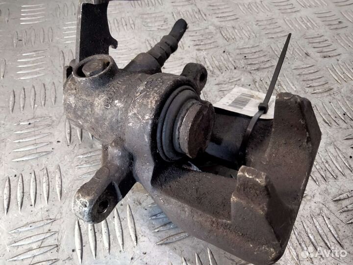 Суппорт задний левый Fiat stilo