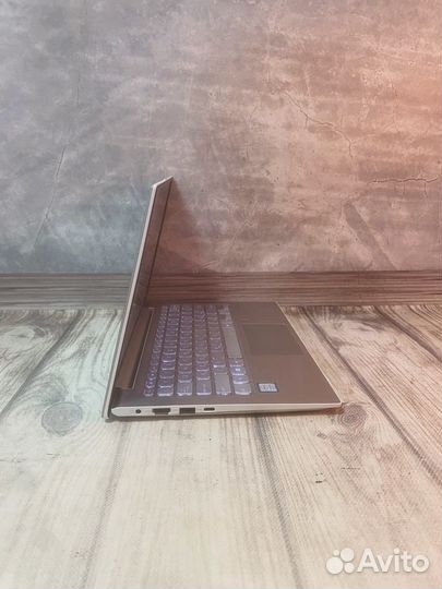 Ультрабук Asus / 256gb SSD / Соrе i5-8250u
