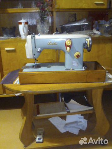 Швейная машина Лада т236