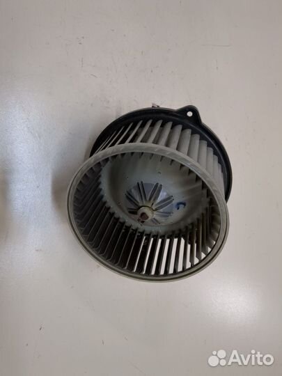 Двигатель отопителя Volvo S40 / V40, 2000