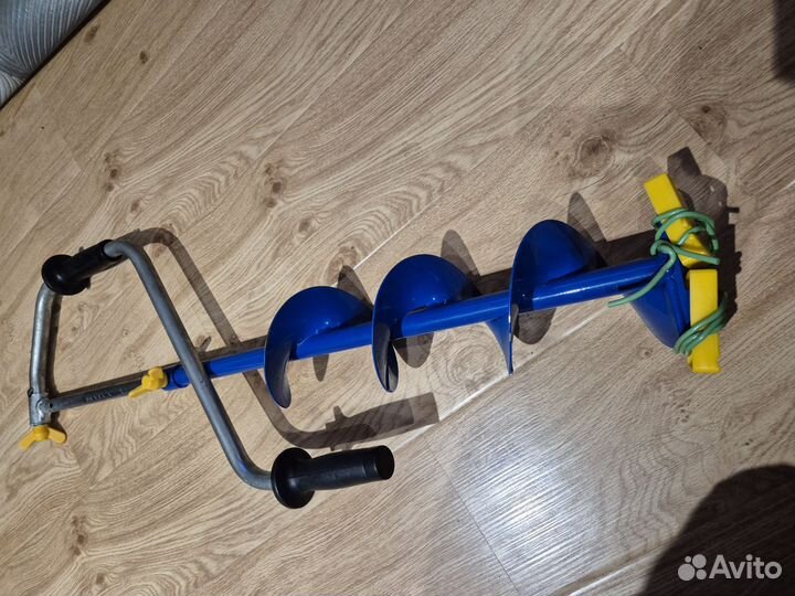 Ледобур рыболовный