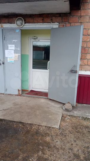 Доля в 2-к. квартире, 49,6 м², 2/2 эт.