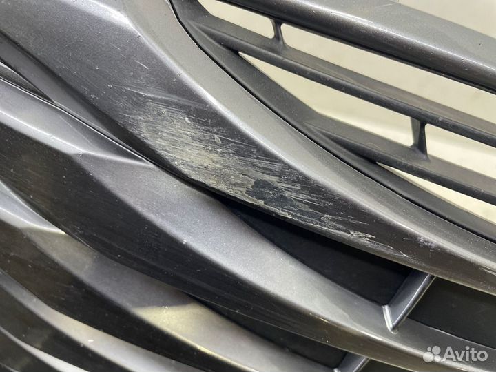 Решетка бампера передняя Toyota Camry XV70 2017