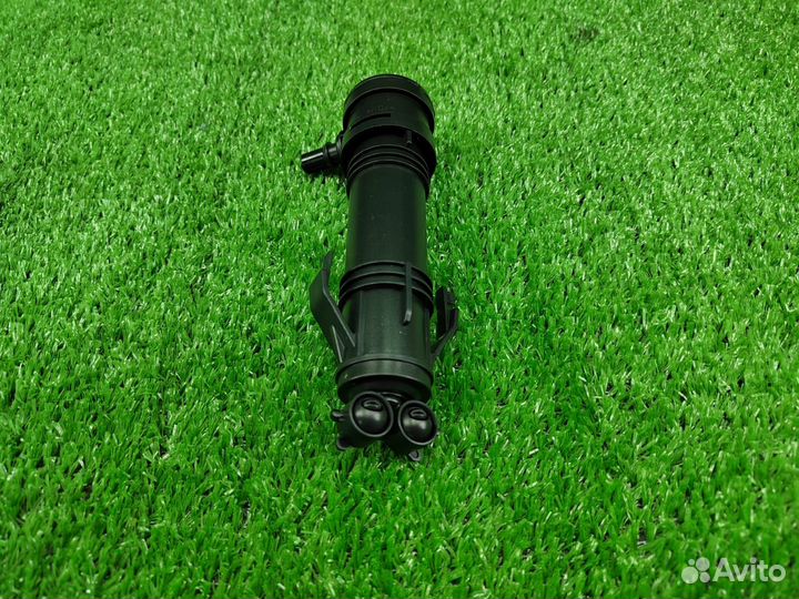 Форсунка омывателя фары левая VW Touareg VAG