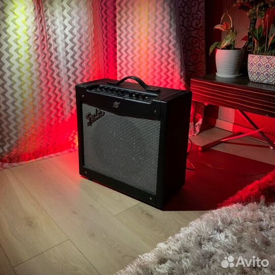 Комбоусилитель Fender для электрогитары