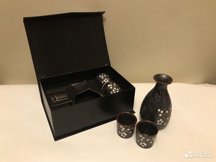 Набор для саке на 4-е персоны