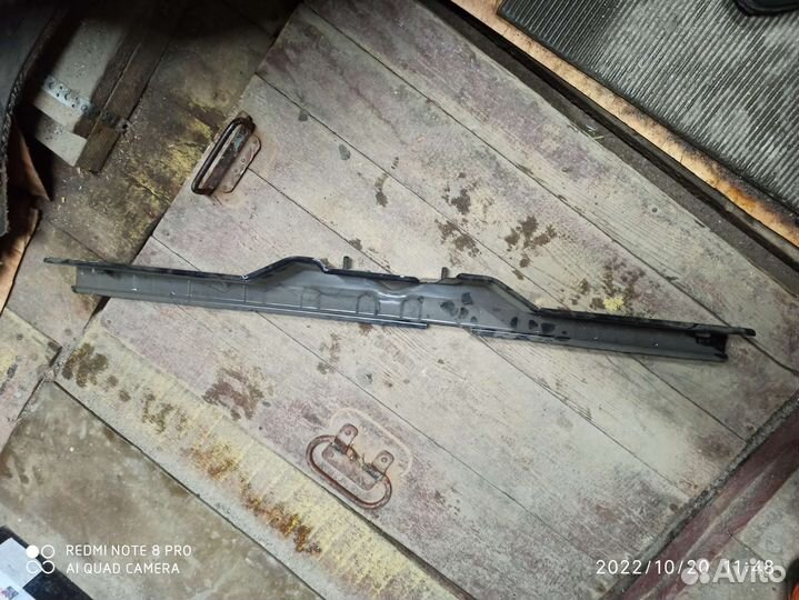 Усилитель поперечины для Дастер