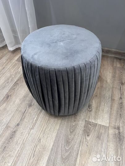 Гримерное зеркало с полочкой икеа и пуфиком