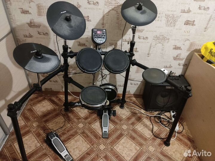 Электронная ударная установка Alesis DM6 в аренду