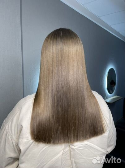 Кератиновое выпрямление волос