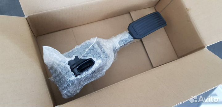 Новая Электронная педаль газа Toyota Тойота