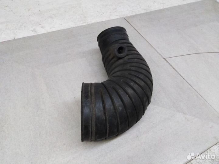 Патрубок воздушного фильтра