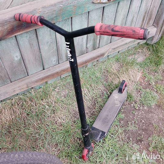 Трюковой самокат