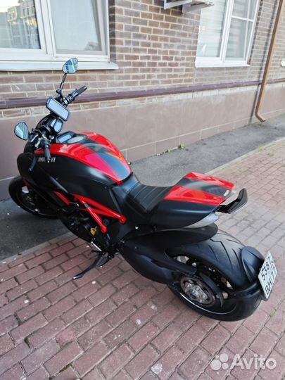 Ducati diavel carbon