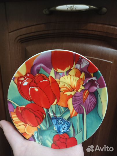 Чайные блюдца