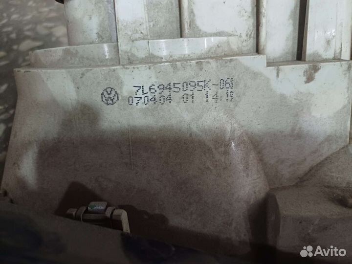 Фонарь задний левый touareg