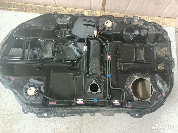 Бензобак Бензобак Лансер 9