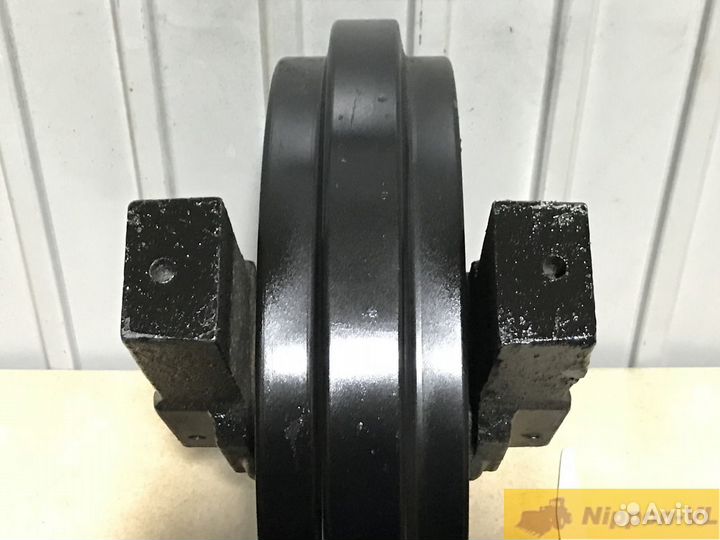 Направляющее колесо Kobelco SK60 / SK75 / SK75UR