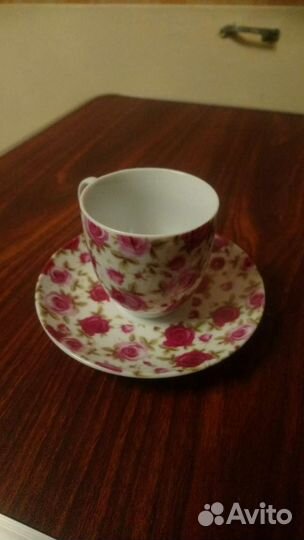 Чашки с блюдцем