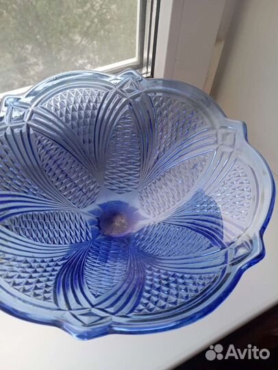 Ваза для фруктов на ножке цветное стекло СССР