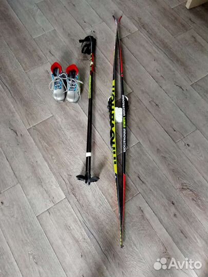 Беговые лыжи