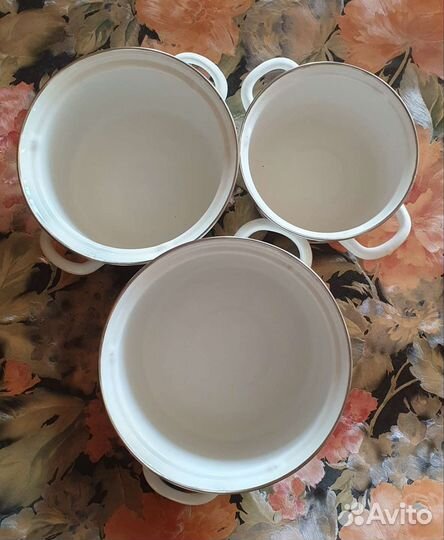 Набор кастрюль