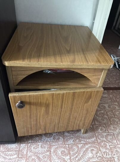 Тумбочка прикроватная бу
