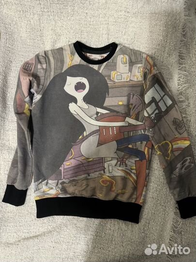 Свитшот adventure time с Марселин