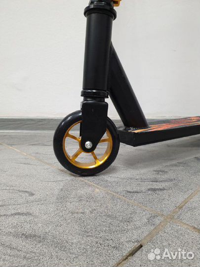 Трюковый самокат Новый