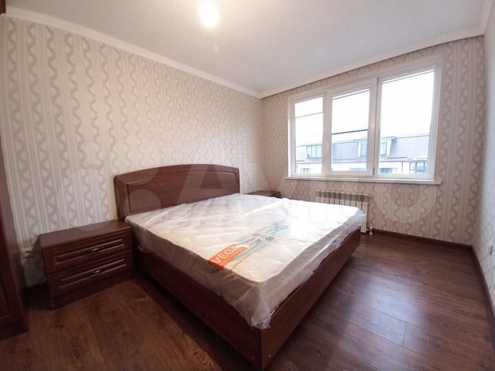 3-к. квартира, 100 м², 3/4 эт.