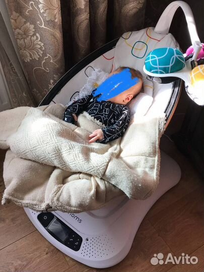 Продам кресло-качалку Mamaroo от 4moms