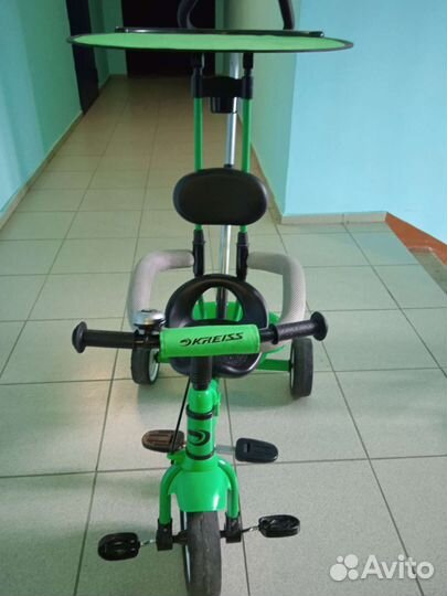 Детский трехколесный велосипед бу