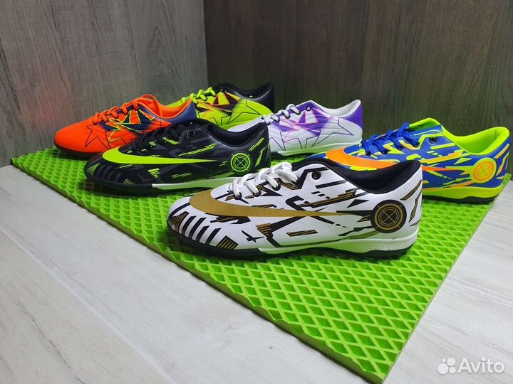 Футбольные бутсы/Сороконожки/Футзалки