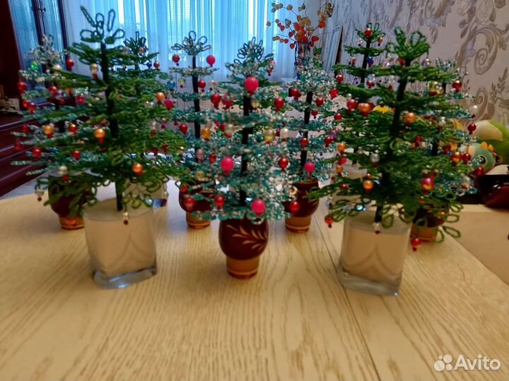 Новогодние подарки Елочки из бисера ручной работы