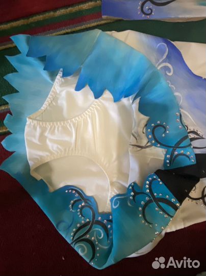 Продаётся платье для фигурного катания