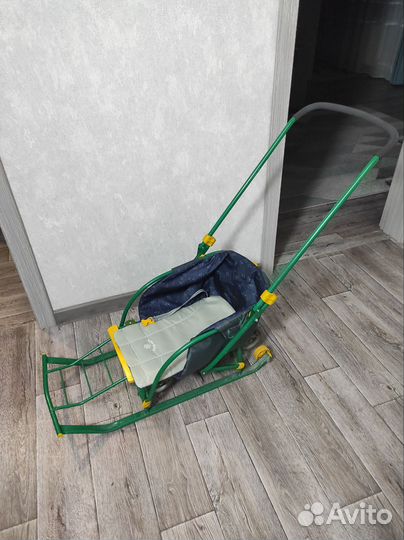 Детские санки на колесах