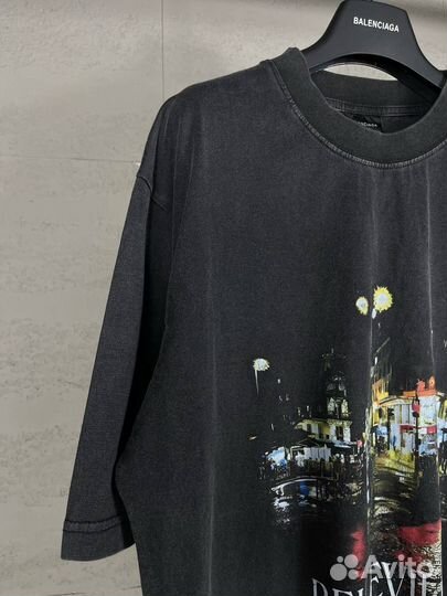 Футболка Balenciaga оверсайз