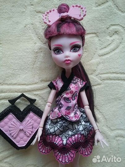 Кукла Монстер Хай Дракулаура