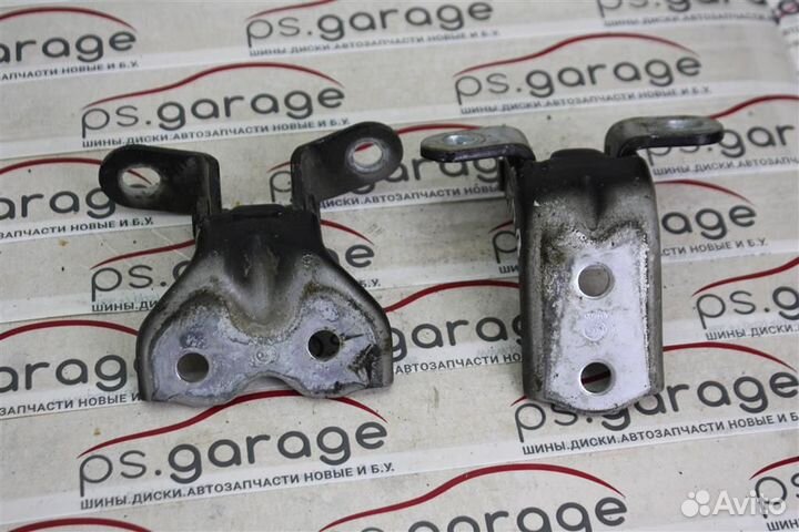 Петли двери передней правой Hyundai-KIA Solaris 1